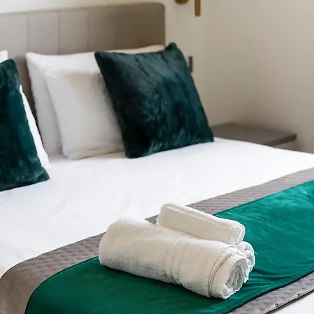 San Marco White Luxury Con Garage Su Richiesta Florens