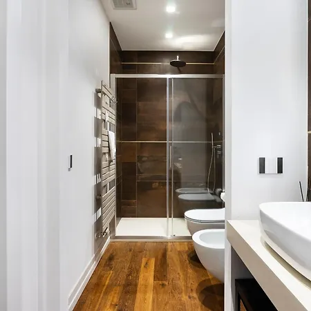 San Marco White Luxury Con Garage Su Richiesta Florens